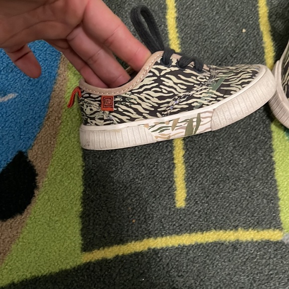 Zara boys sneakers/ snoopy and jungle print - Picture 6 of 7